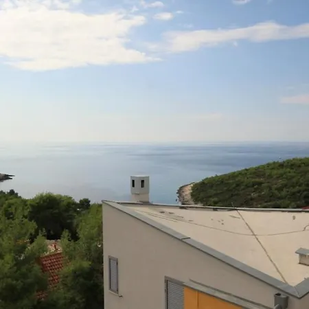 With A Parking Space Rukavac, - 8837 *