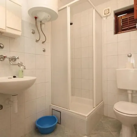 With A Parking Space Rukavac, - 8837 Appartement Vis