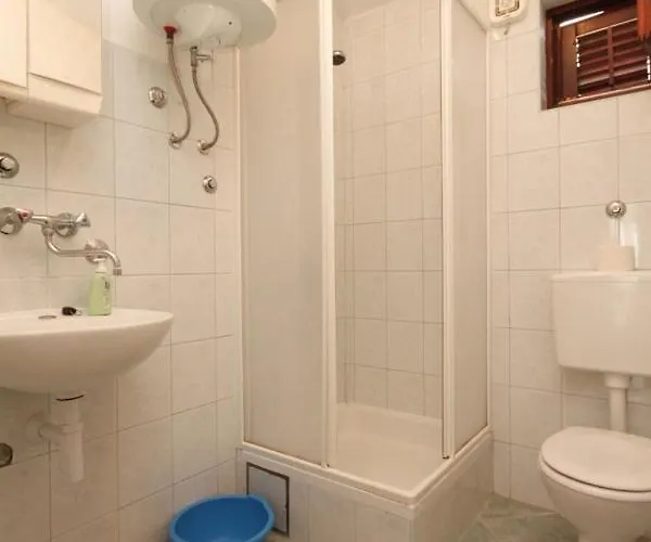 With A Parking Space Rukavac, - 8837 Appartement Vis