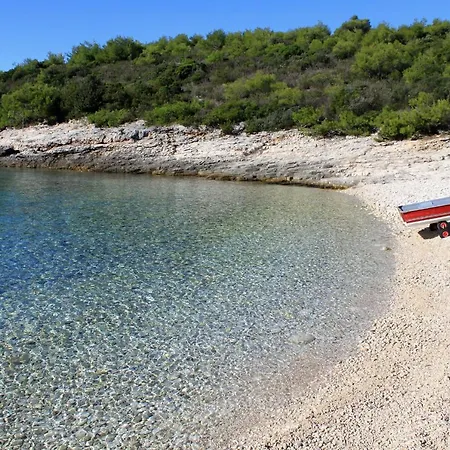 With A Parking Space Rukavac, - 8837 * Vis