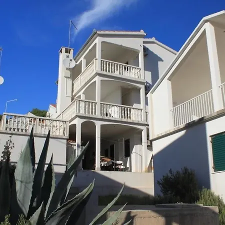 With A Parking Space Rukavac, - 8837 Vis