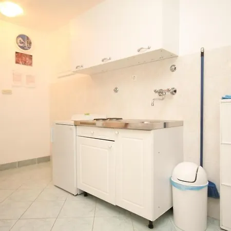 With A Parking Space Rukavac, - 8837